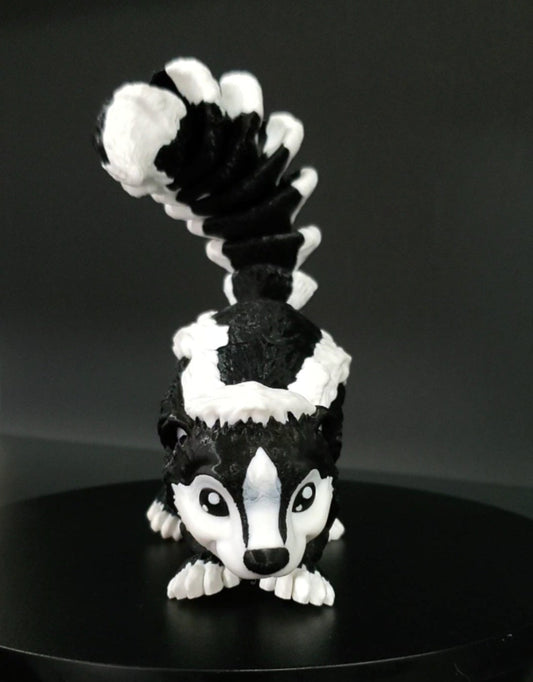 Articulated Skunk